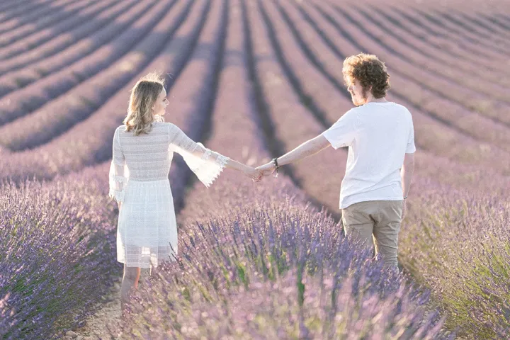 Champs de lavande, plateau de Valensole, couple, photos de couple, lavender field, couple