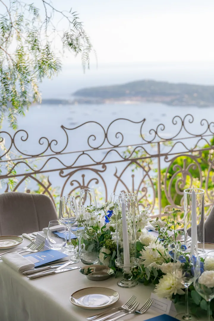 wedding photos at Château de la Chèvre d'Or in Eze Village